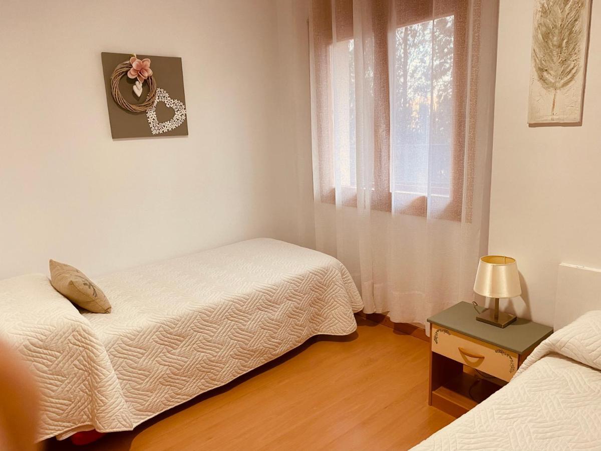 Apartamentos Alcaniz, Gala Bagian luar foto